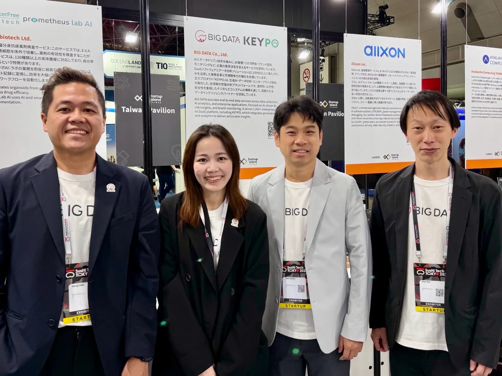 Staney Chin, Founder and CEO of BIG DATA Co., Ltd. (second from right), leads the team in their debut exhibition at SusHi Tech Tokyo 2026.