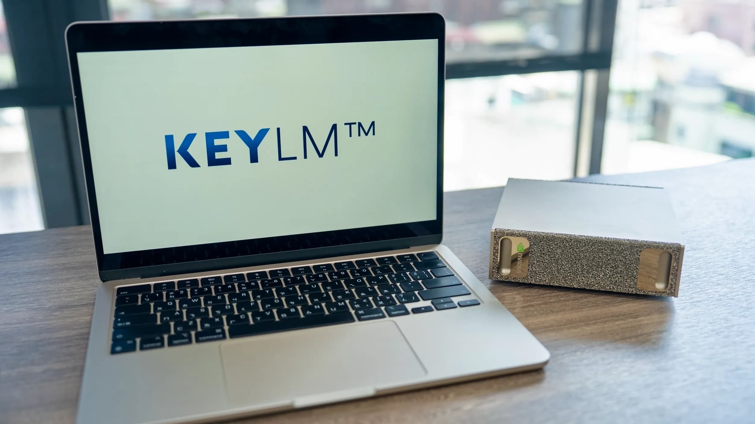 大數據(股)公司《KEYLM》協同運作平台、模型、算力,將智慧幕僚收進 NVIDIA DGX Spark