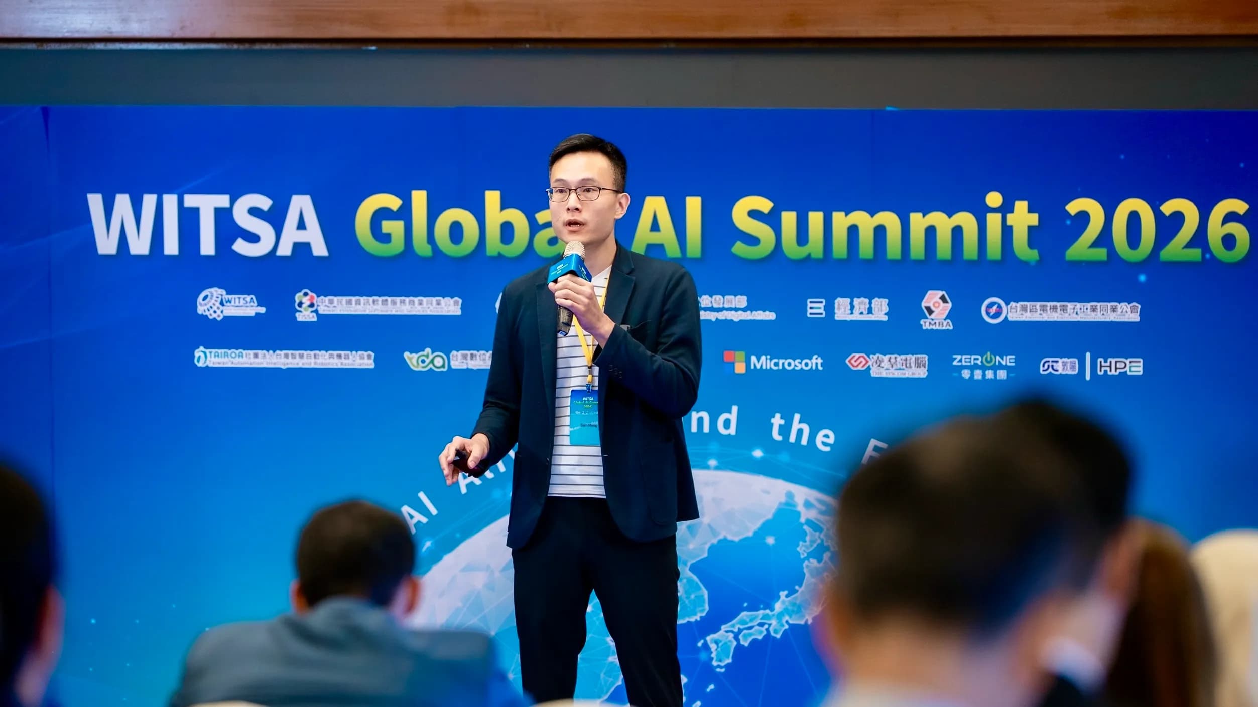 大數據(股)公司技術長孟令三於 WITSA Global AI Summit 2026 展演旗下企業級知識 AI 代理平台《KEYLM》
